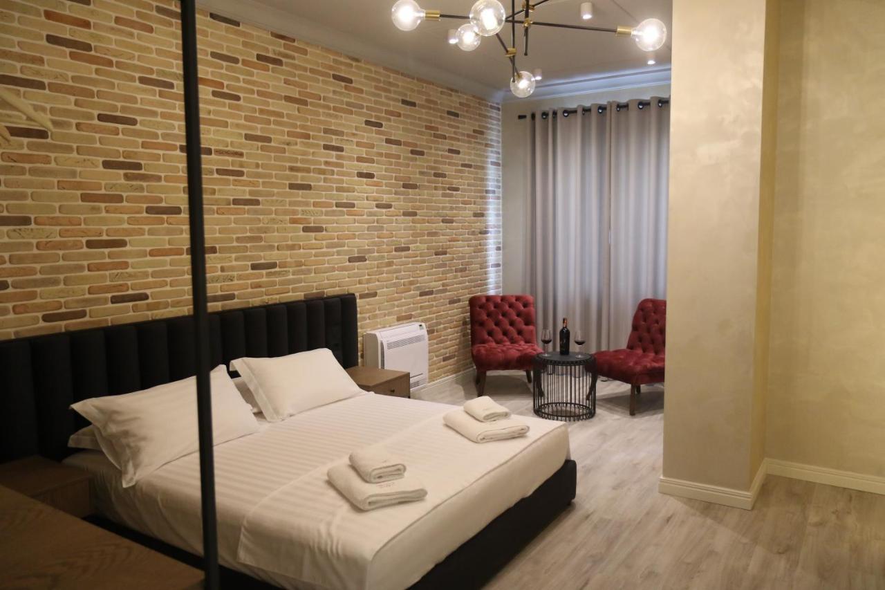 Ardenica Boutique Hotel Lushnje Exterior photo