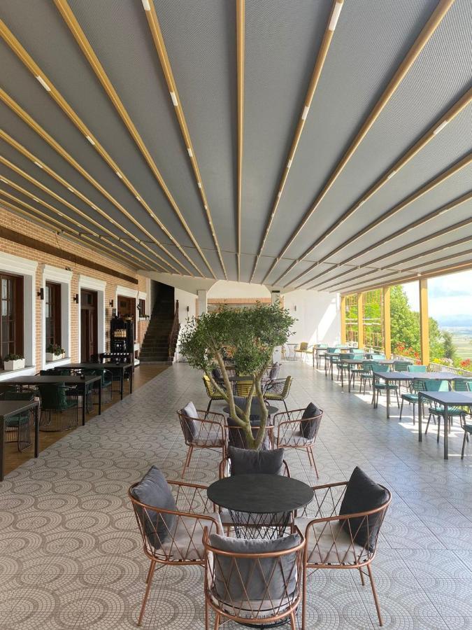 Ardenica Boutique Hotel Lushnje Exterior photo