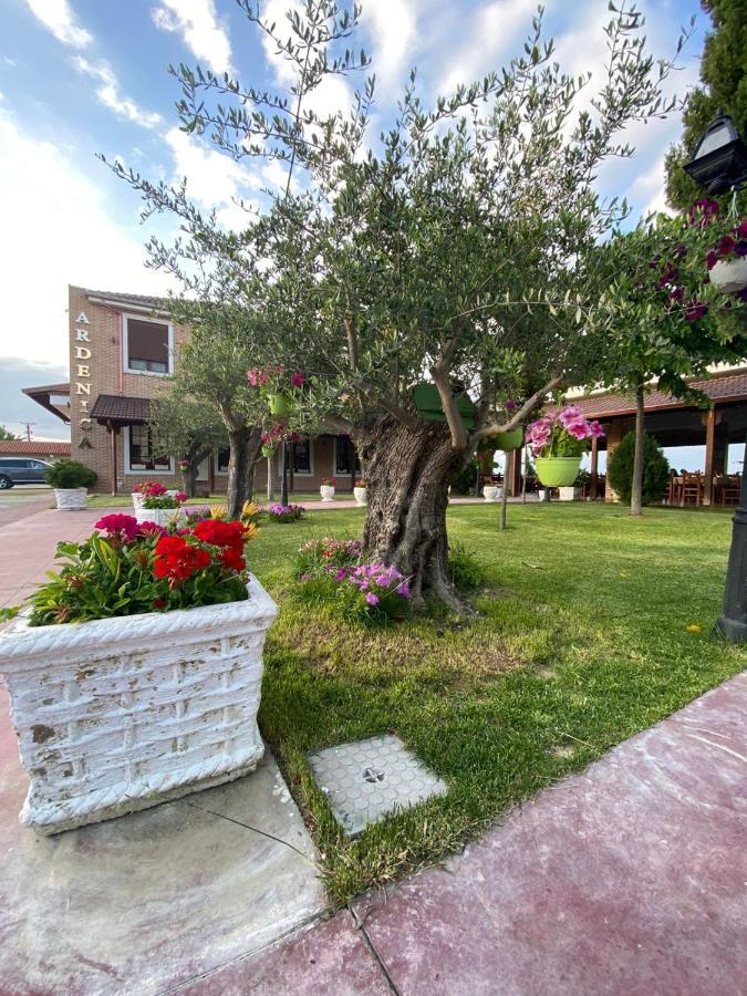 Ardenica Boutique Hotel Lushnje Exterior photo