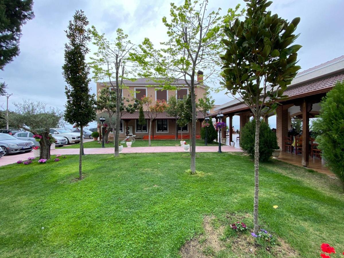 Ardenica Boutique Hotel Lushnje Exterior photo