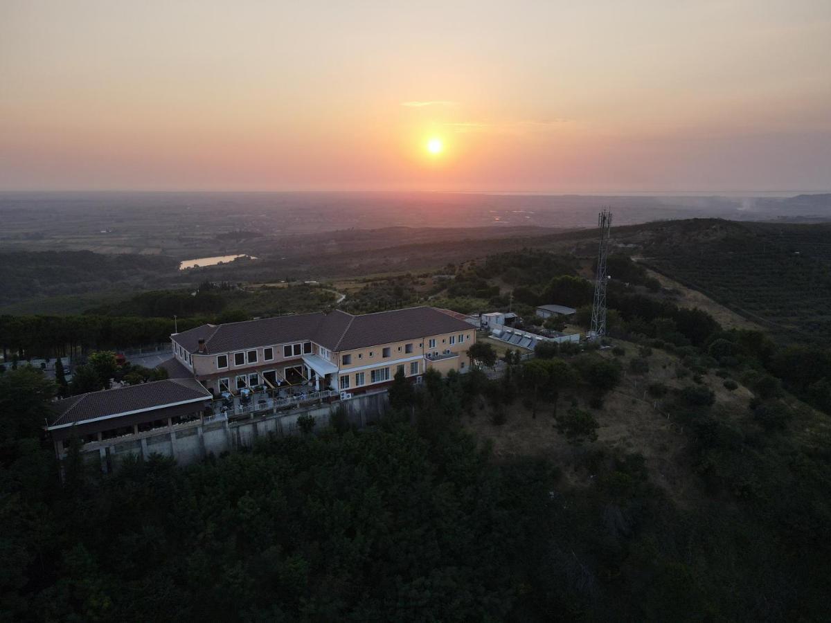 Ardenica Boutique Hotel Lushnje Exterior photo